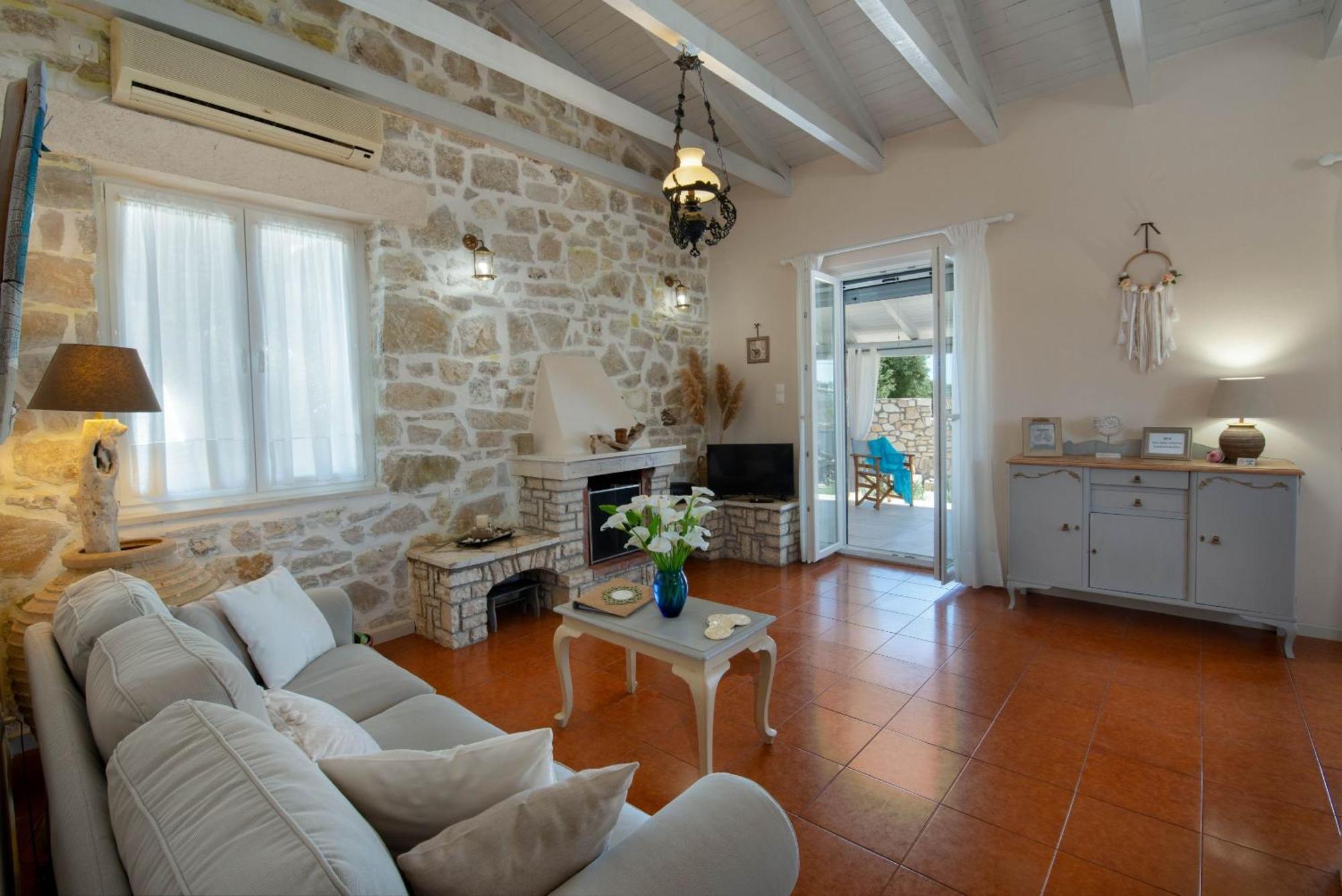 Villa Labovitsa Vlachopoulatika Ngoại thất bức ảnh