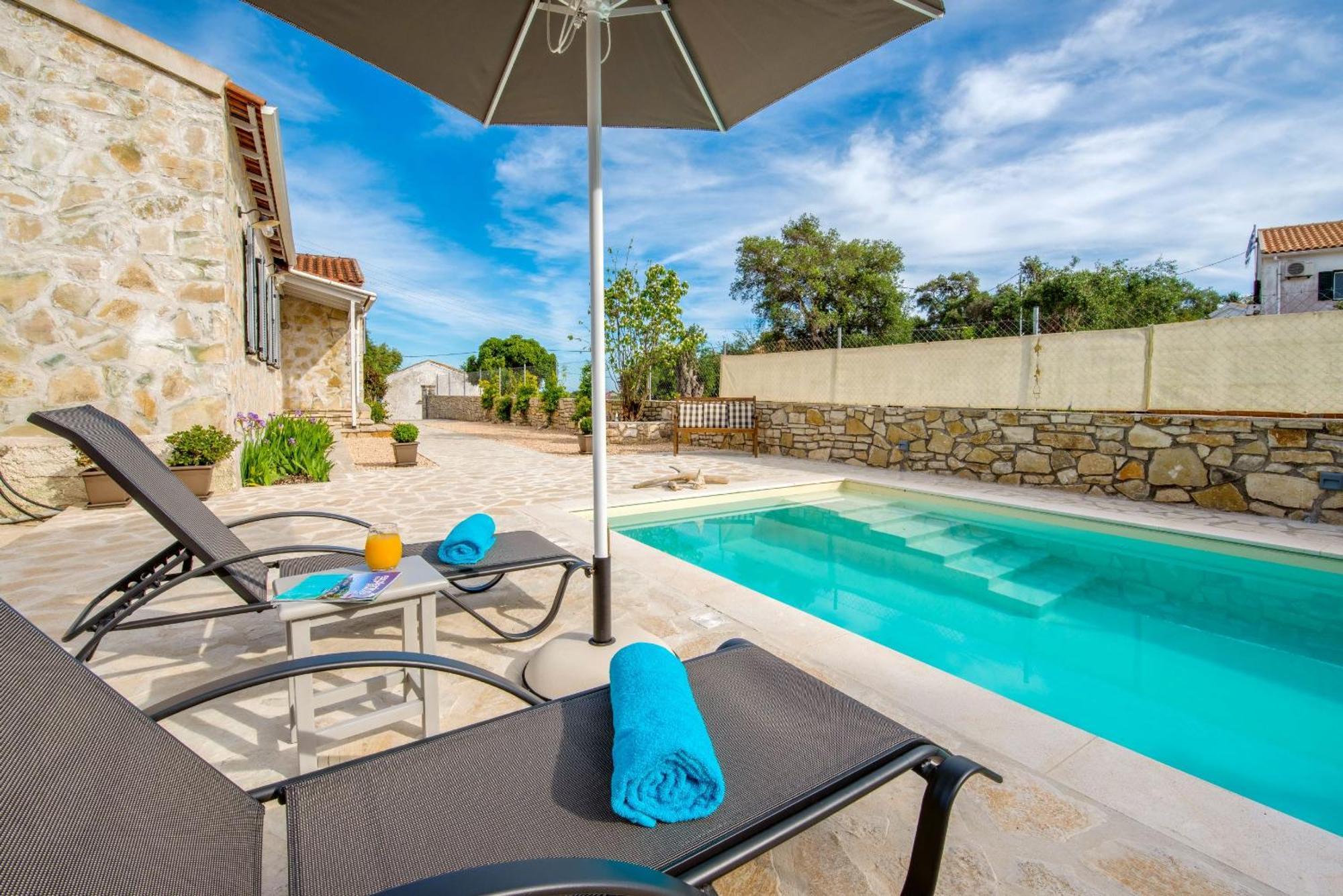 Villa Labovitsa Vlachopoulatika Ngoại thất bức ảnh
